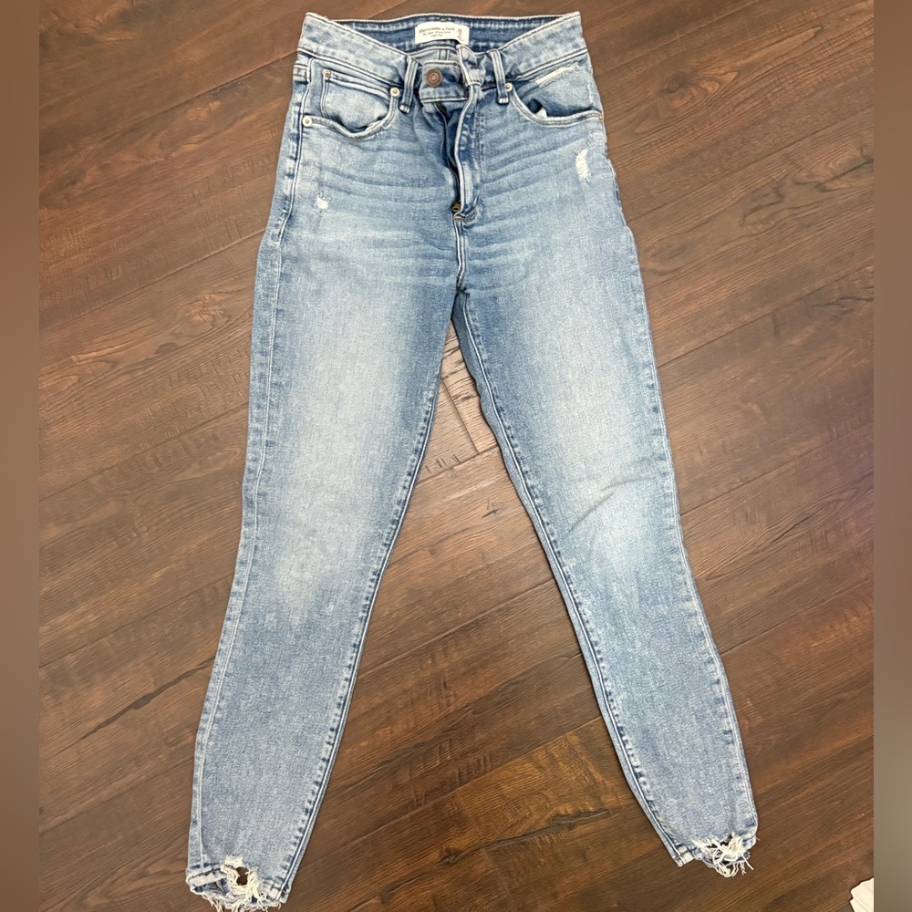 Abercrombie ankle skinny jeans